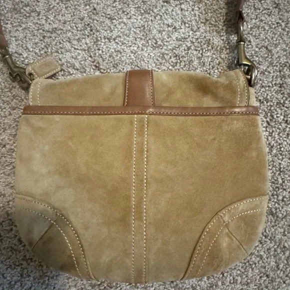 Vintage Coach Crossbody Bag - Picture 3 of 9